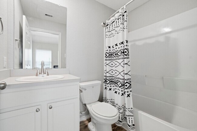 Building Photo - 11036 N Lake Mist Ln