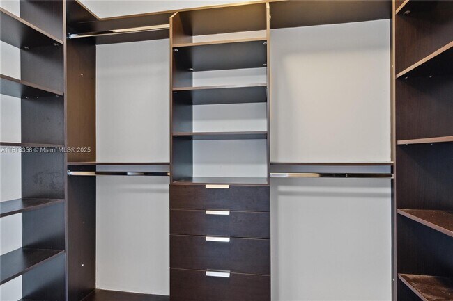 Building Photo - 16699 Collins Ave