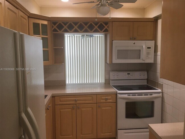 Building Photo - 200 177th Dr