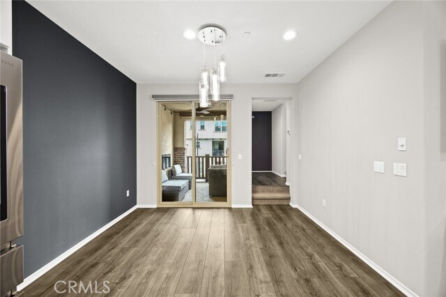 Building Photo - 925 Clementine Ct