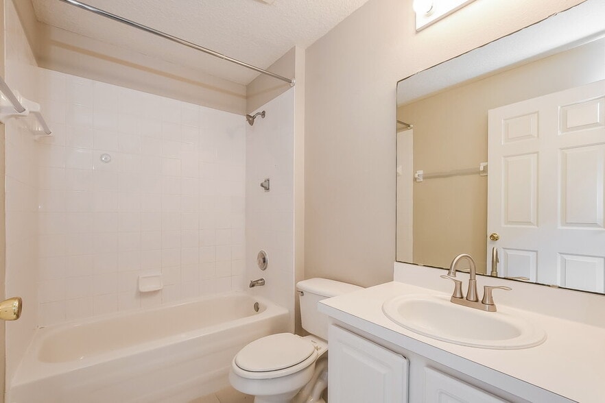 Building Photo - 2331 Cobblefield Cir