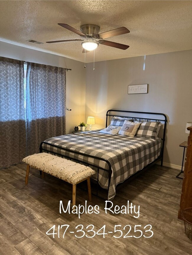 Building Photo - STUNNING 2 bedroom, 2 bathroom condo at Po...