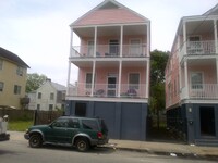Building Photo - 37 America St