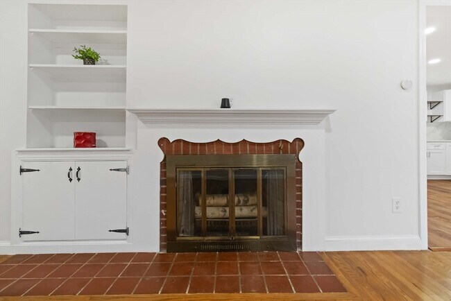 Building Photo - 58 Cutler Dr