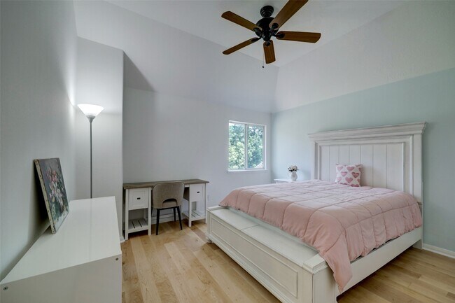 Building Photo - 8403 Silver Lure Dr