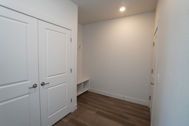 Building Photo - 245 E Caldera St