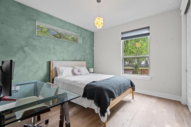 Building Photo - 2906 Webberville Rd