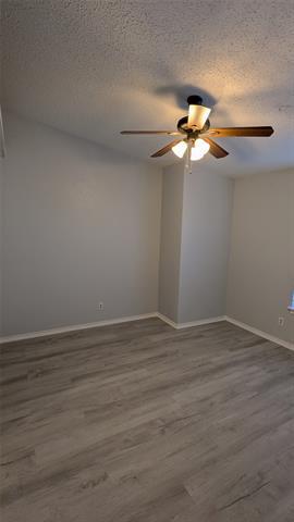 Building Photo - 913 Vedral Pl