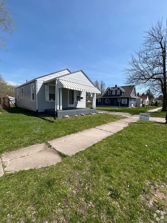 Building Photo - 1234 N Elmer St