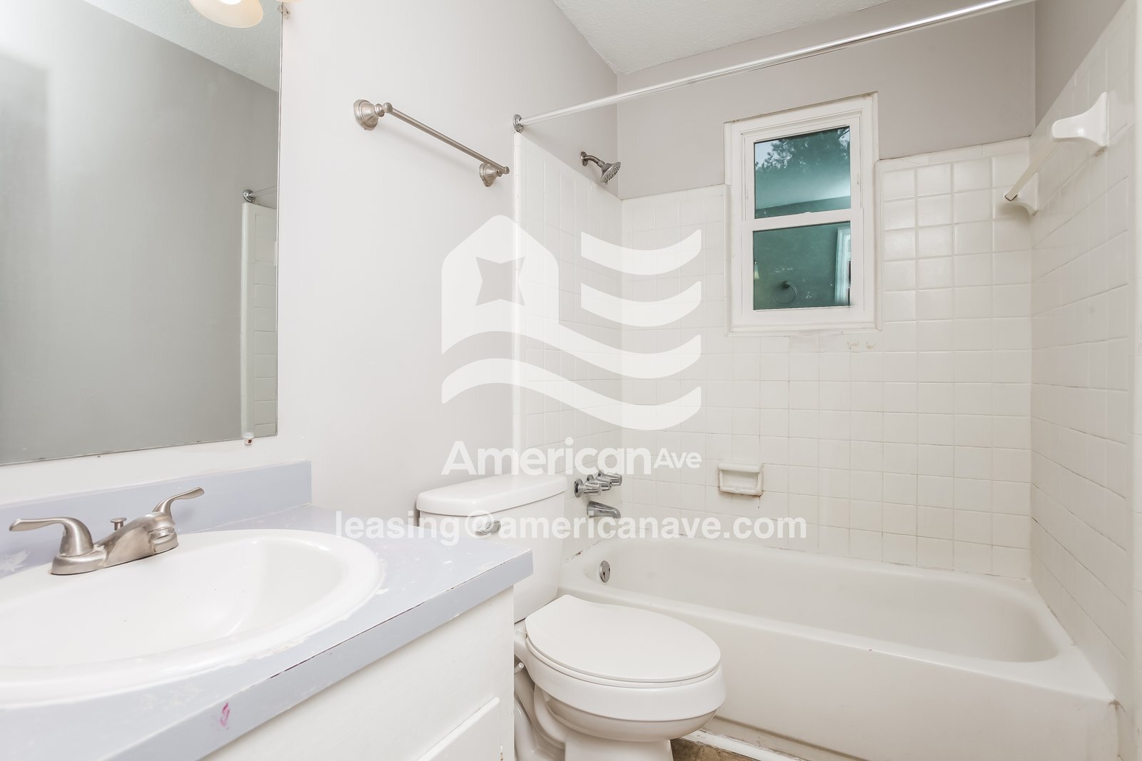 Building Photo - 2409 CoCo Rd