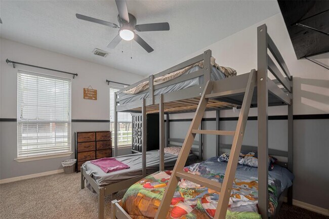 Building Photo - 9072 Grand Lake Estates Dr