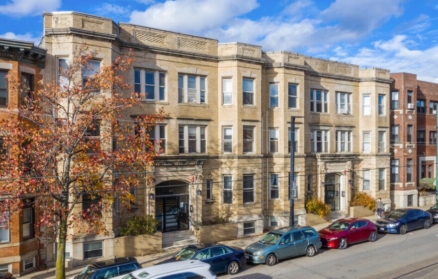 Building Photo - 884 Huntington Ave