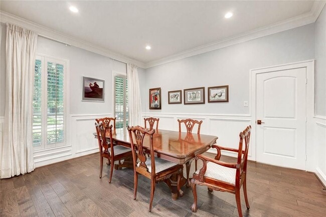 Building Photo - 855 Plainwood Dr