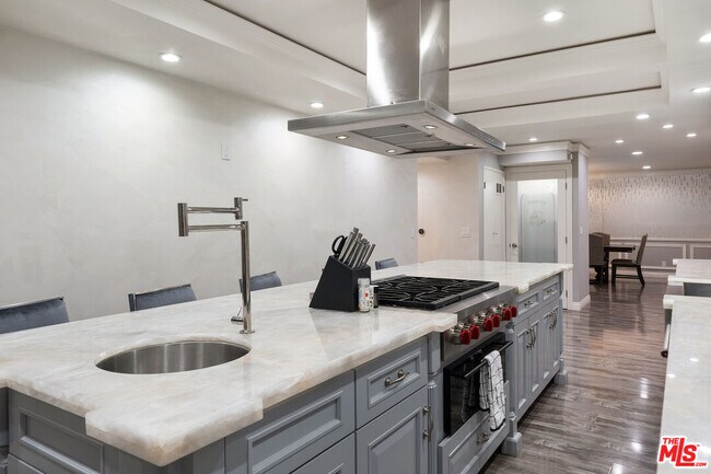 Building Photo - 22711 Margarita Dr