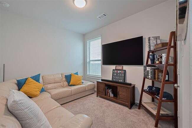 Building Photo - 4910 Tan Briar Dr