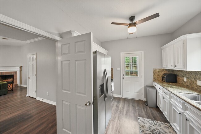 Building Photo - 11307 Alcott Dr