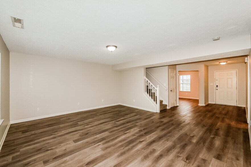 Building Photo - 11556 Ross Common Dr