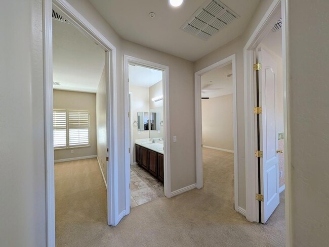 Building Photo - 27321 N Gidiyup Trail