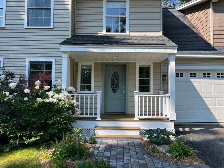 Building Photo - 6 Newfield Rd