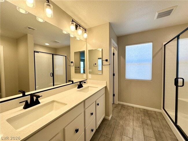 Building Photo - 10216 S Ullom Dr