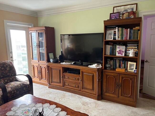 Building Photo - 3450 S Ocean Blvd