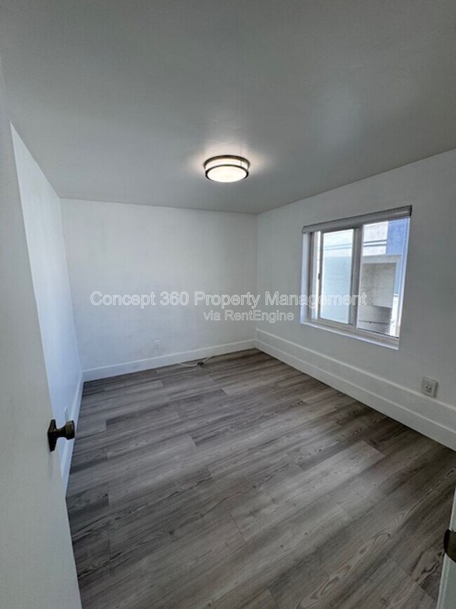 Building Photo - 1139 E Ocean Blvd