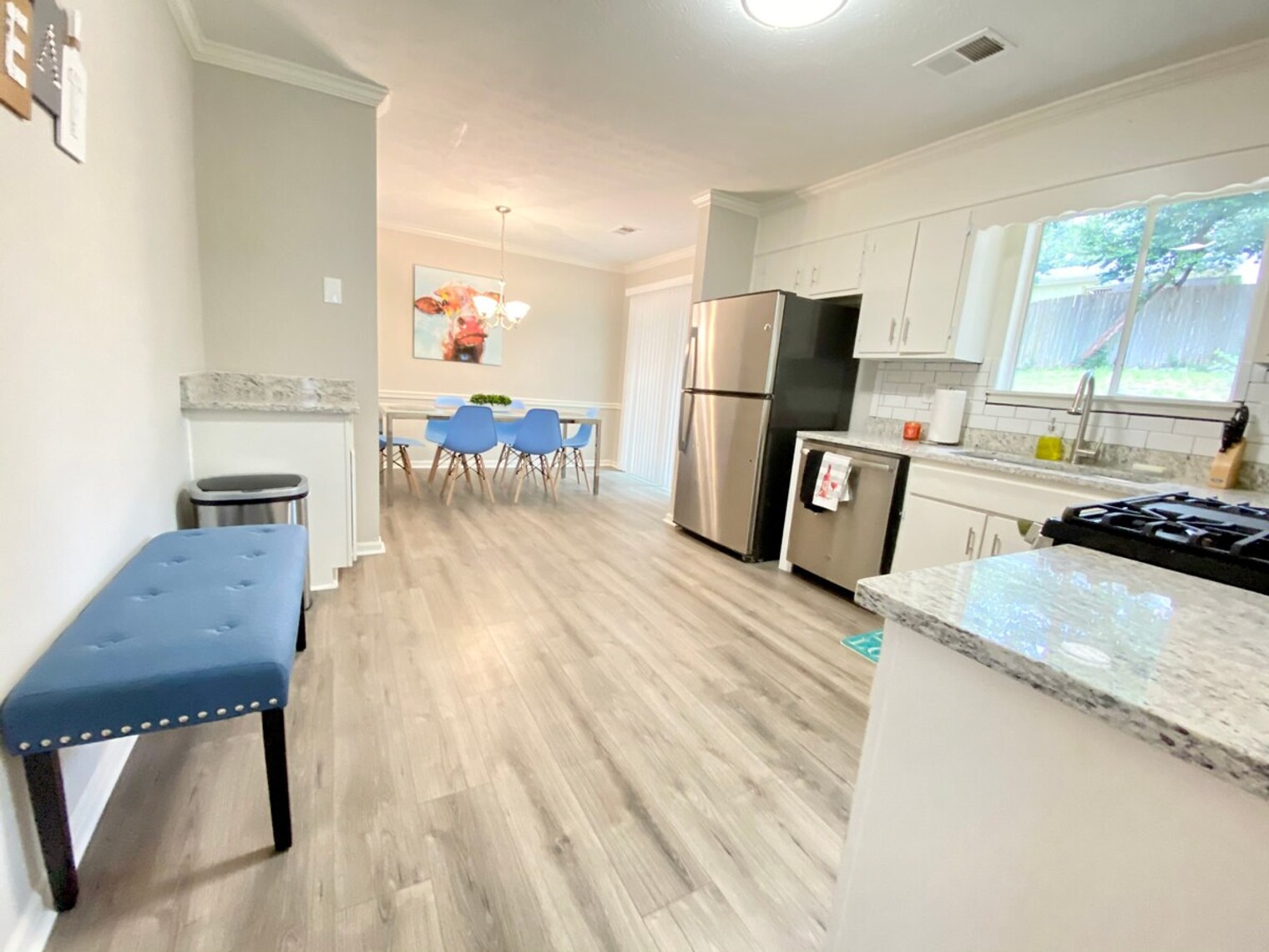 Building Photo - 1301 Kings Ridge Dr NW