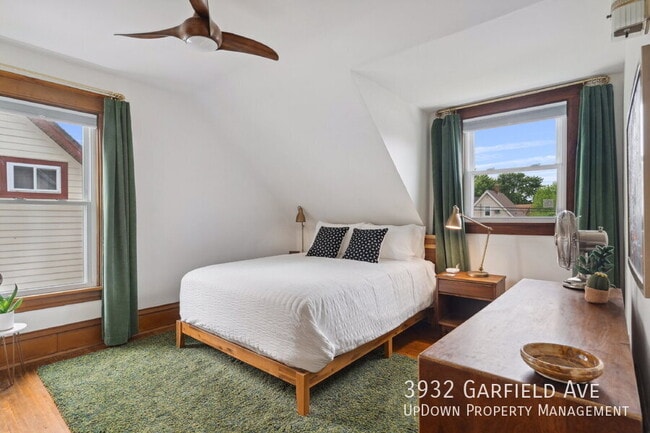 Building Photo - 3932 Garfield Ave