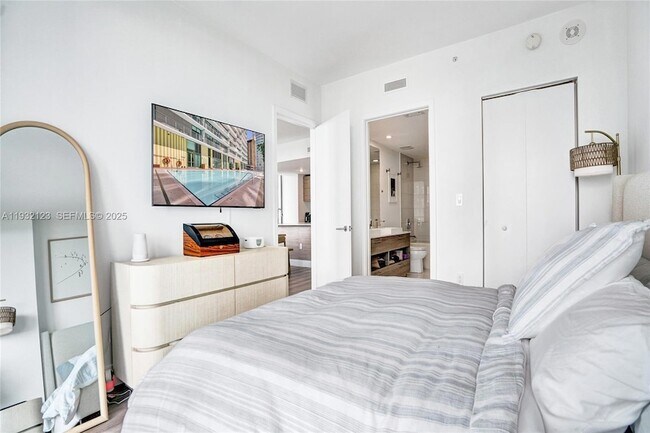 Building Photo - 1300 S Miami Ave