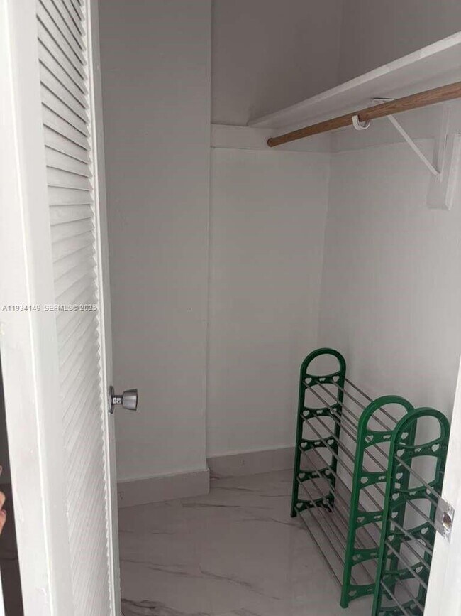 Building Photo - 19390 Collins Ave