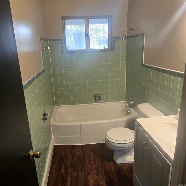 Building Photo - 32 Belmont Dr