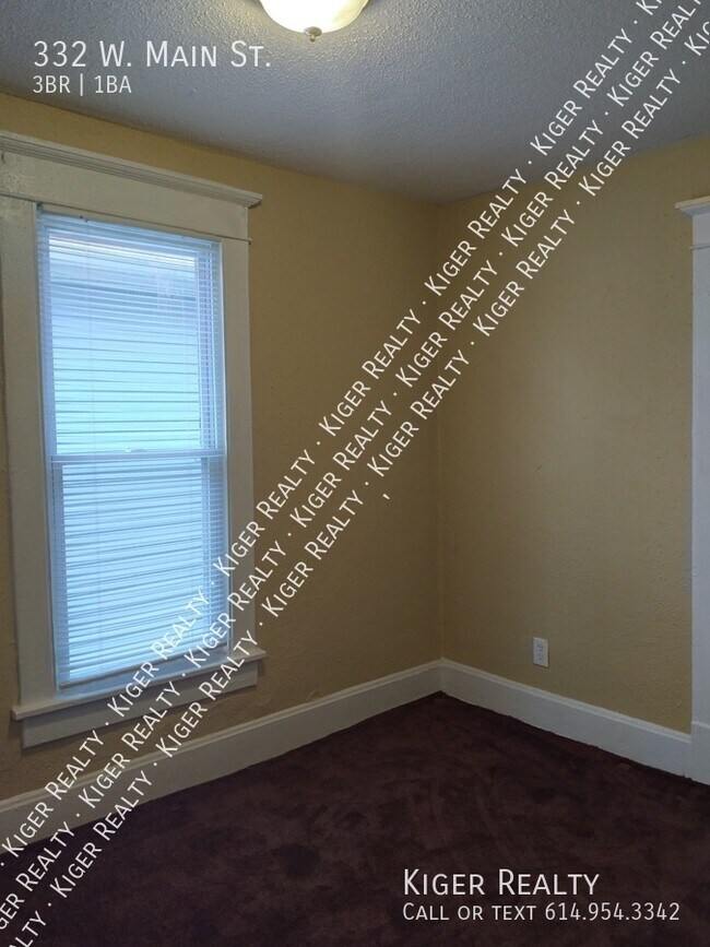 Building Photo - 3 Bedroom Townhouse