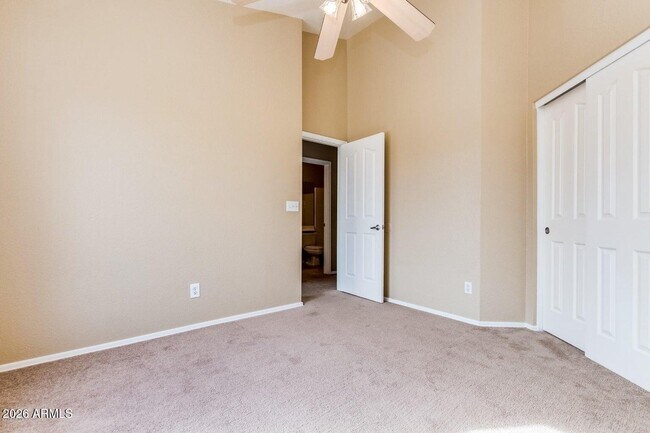 Building Photo - 3822 E Wildwood Dr