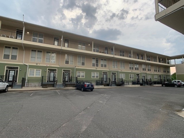 Building Photo - 415 St Francis St