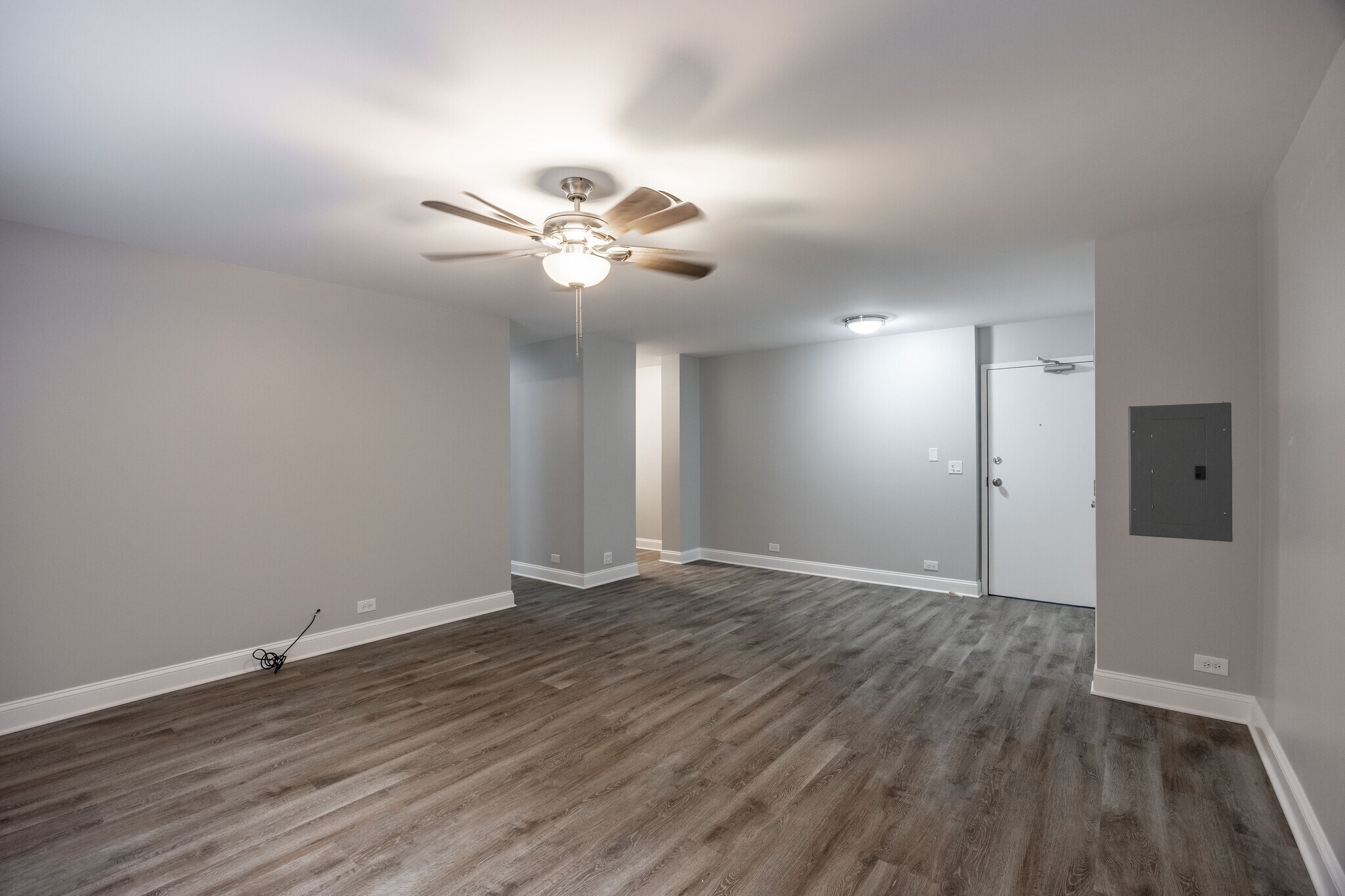 Building Photo - 745 W Gordon Ter