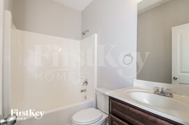 Building Photo - 7807 Wrotham Cir