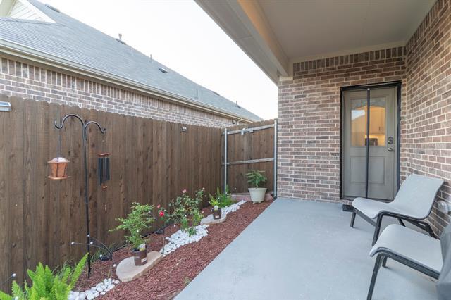 Building Photo - 2106 Fimbry dr