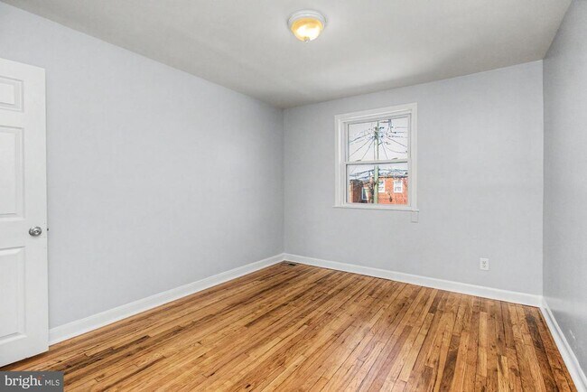 Building Photo - 416 Hornel St