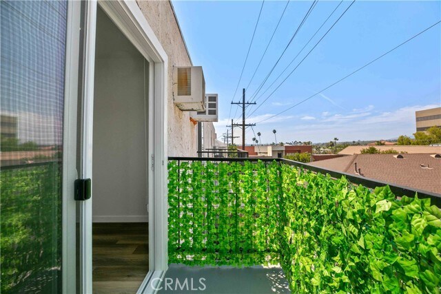 Building Photo - 409 Burchett St