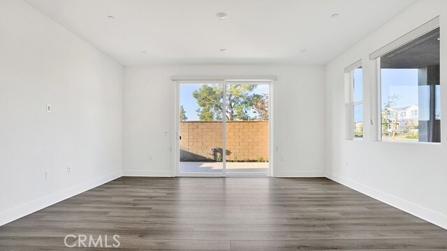 Building Photo - 401 Junco