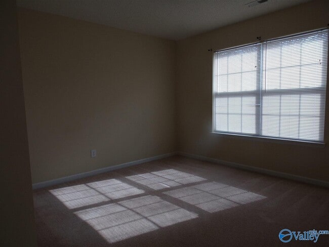 Building Photo - 4816 SE Brownston Ct