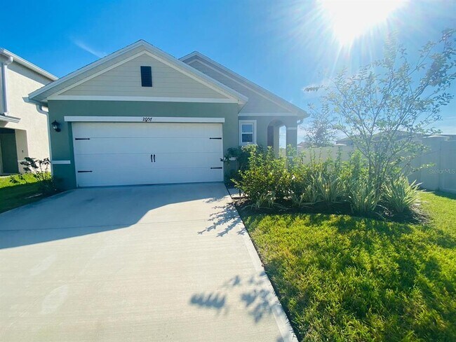 Primary Photo - 2057 Twin Flower Ln