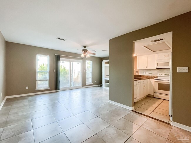 Building Photo - 5287 Balfour Pl