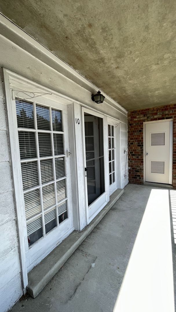 Building Photo - So Close to Old Town Occoquan!