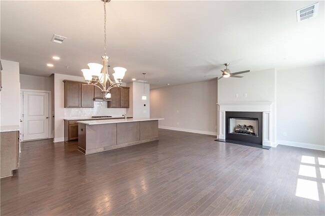 Building Photo - 1239 Waterfall Ct
