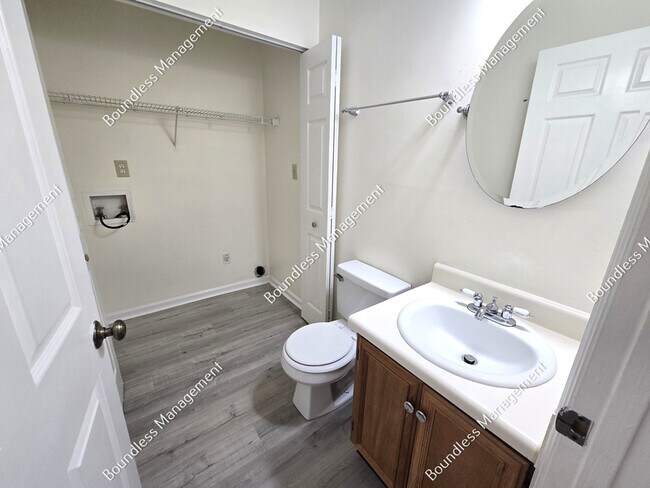 Building Photo - 7064 Grinder Ct