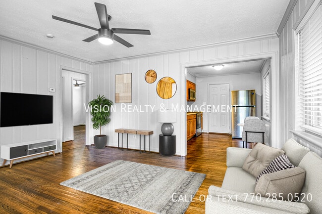 Building Photo - 3447 Pierce St