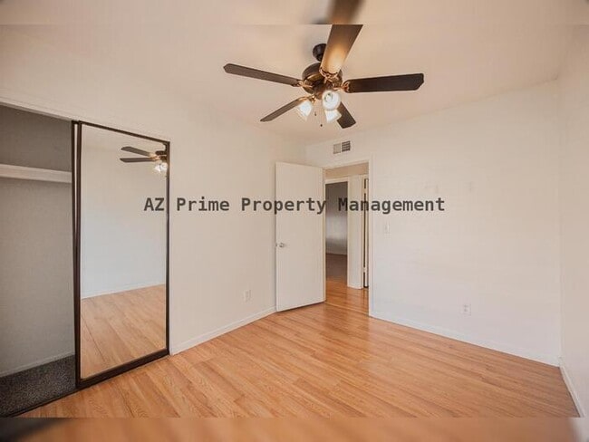 Building Photo - 2141 E Kirkland Ln