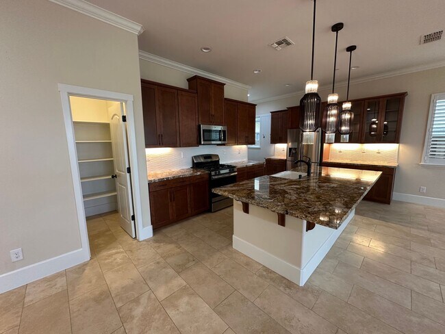 Building Photo - Stunning Lakefront River Islands Home