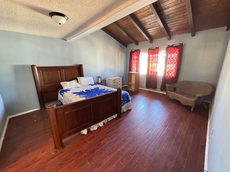 Building Photo - 1820 Speyer Ln